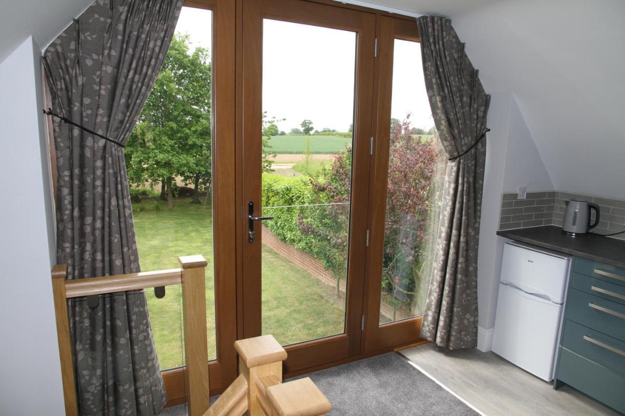 Superb Stokesby Barn Apartment - Norfolk Broads & Norwich Εξωτερικό φωτογραφία